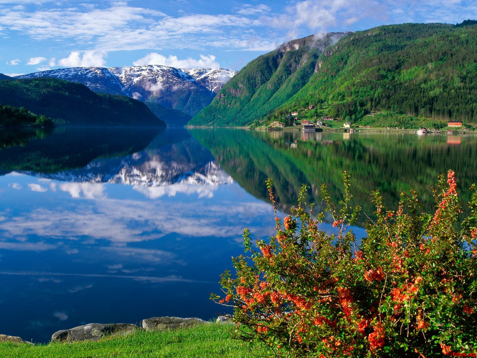 2-hardangerfjord-bergen