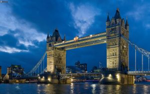 tower bridge london thamesis